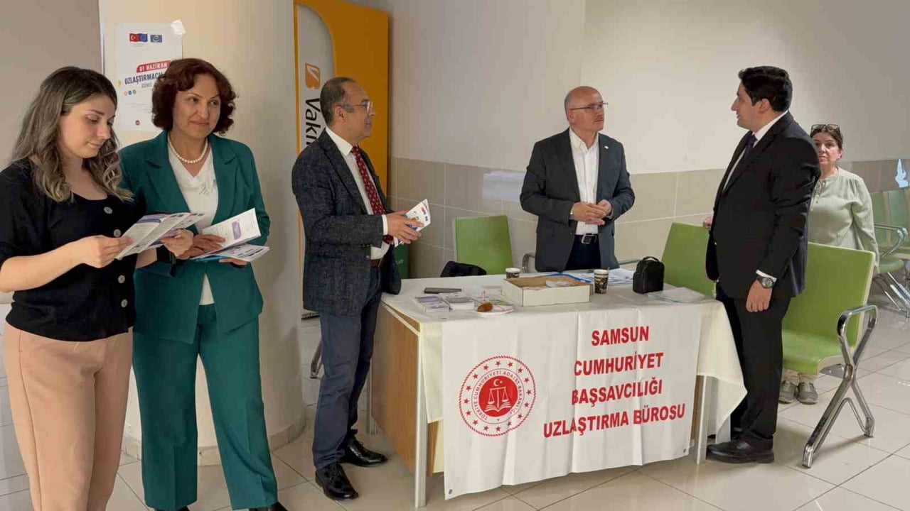 UZLAŞTIRMACILAR GÜNÜ KAPSAMINDA SAMSUN ADLİYESİ’NDE DÜZENLENEN ETKİNLİKLERDE UZLAŞTIRMA SİSTEMİ...