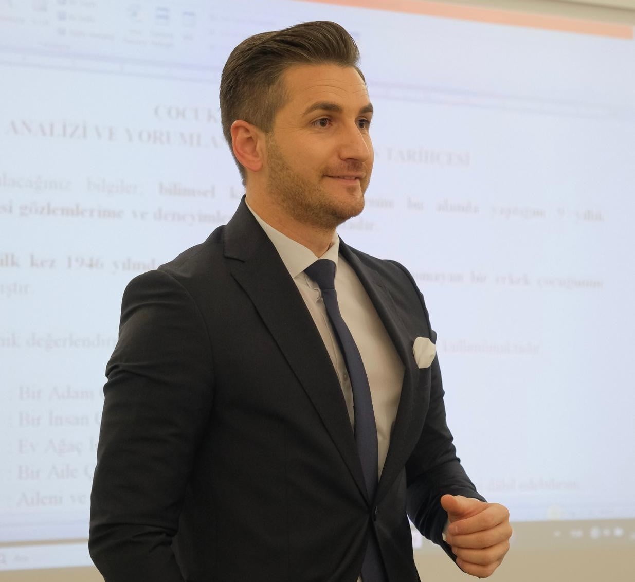 UZUN YILLARDIR TÜRKİYE’DE PSİKOLOJİ, KİŞİSEL GELİŞİM VE EĞİTİM ALANLARINDA YÜRÜTTÜĞÜ AKADEMİK...