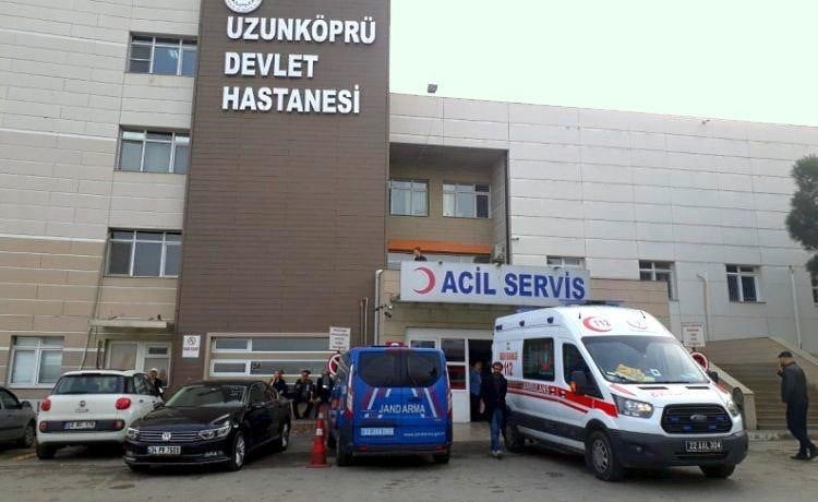 UZUNKÖPRÜ’DE ÇELTİK FABRİKASINDA GAZ ZEHİRLENMESİ: 7 İŞÇİ HASTANEYE KALDIRILDI