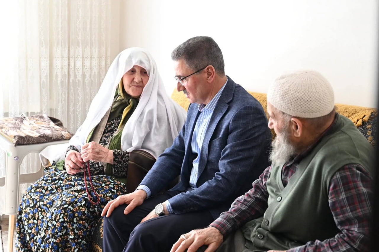 VALİ AYDIN BARUŞ, 15 TEMMUZ GAZİSİ ABDULHAKİM AYDIN İLE KIBRIS BARIŞ HAREKÂTI GAZİSİ ABDİ SUCU’YU...
