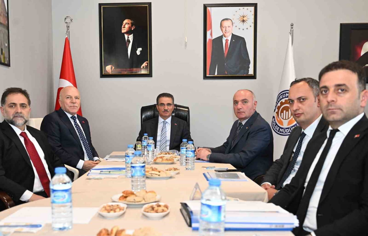 VALİ AYDIN BARUŞ BAŞKANLIĞINDA ERZURUM II. ORGANİZE SANAYİ BÖLGESİ DEĞERLENDİRME TOPLANTISI...