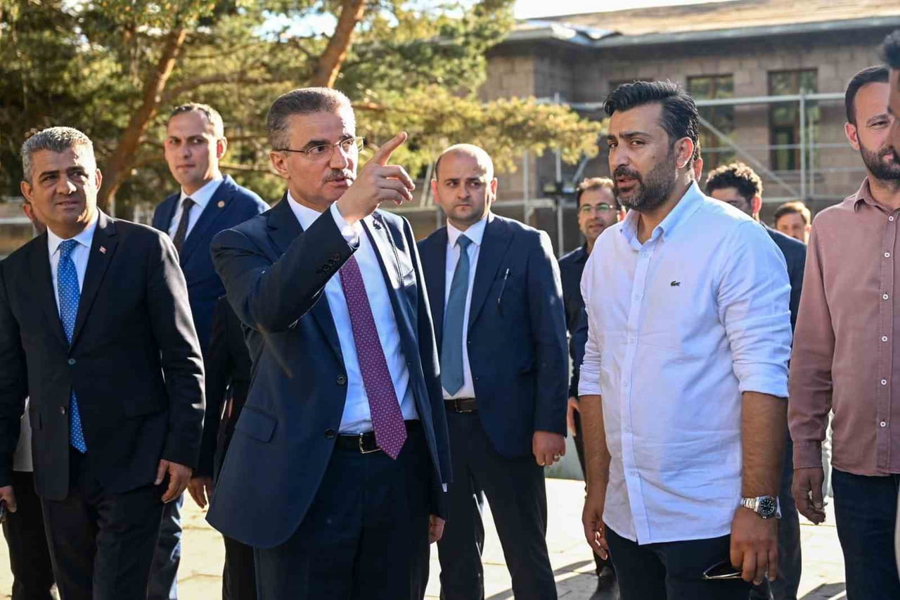 VALİ AYDIN BARUŞ, VALİ YARDIMCILARI AHMET ÖZDEMİR VE MEHMET FARUK KAZDAL İLE BİRLİKTE GASTRONOMİ...
