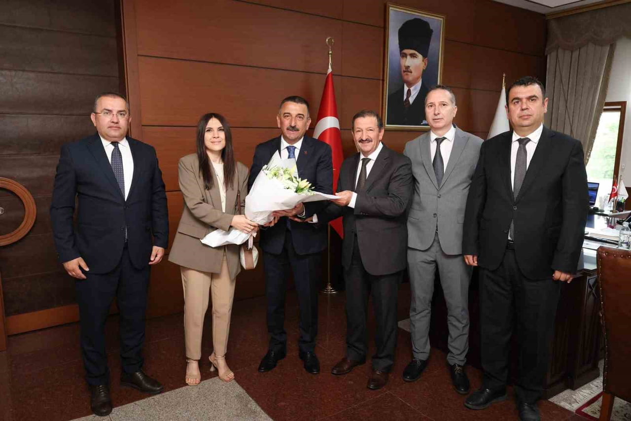 VALİ HACIBEKTAŞOĞLU ÇEVRE HAFTASI HEYETİNİ AĞIRLADI