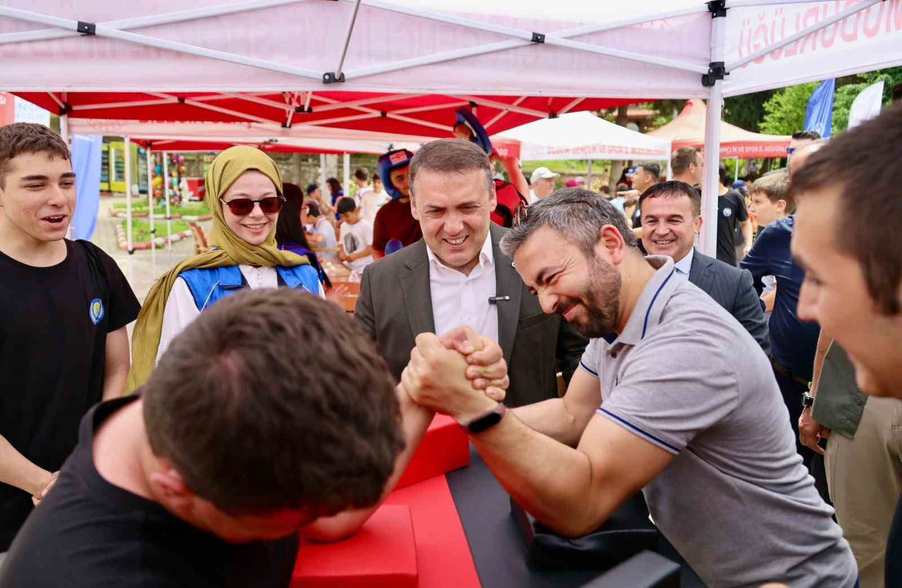 VALİ SÖZER, ÇEDES YIL SONU KAPANIŞ PROGRAMI’NA KATILDI
