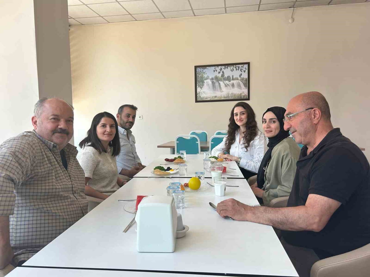 VAN İL SAĞLIK MÜDÜRLÜĞÜ'NE BAĞLI BİRİMLERDE GÖREVLİ DİYETİSYENLERİN UYGULADIĞI KİŞİYE ÖZEL...