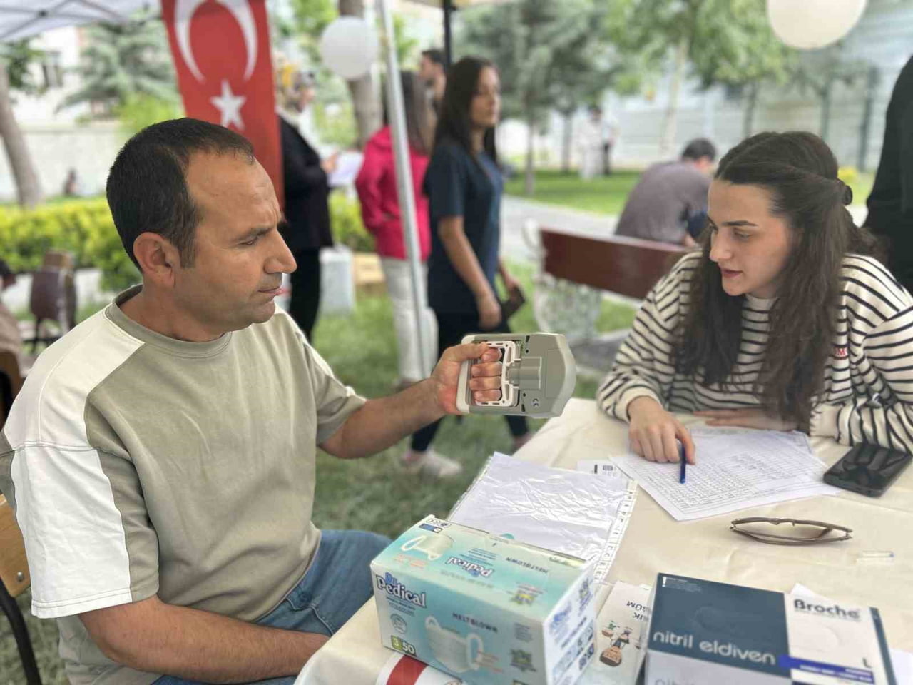 VAN İL SAĞLIK MÜDÜRLÜĞÜ TARAFINDAN VATANDAŞLARI SAĞLIKLI YAŞAMA YÖNLENDİRMEK VE SAĞLIKLI HAYAT...