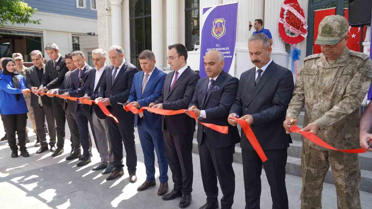 VAN YÜKSEK GÜVENLİKLİ KAPALI CEZA İNFAZ KURUMU BÜNYESİNDEKİ HÜKÜMLÜ VE TUTUKLULAR TARAFINDAN BİR...
