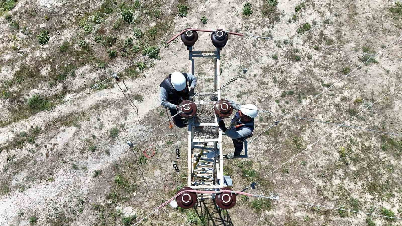 VANGÖLÜ ELEKTRİK DAĞITIM A.Ş. (VEDAŞ), ELEKTRİK ŞEBEKESİNİ DAHA GÜVENLİ, GÜÇLÜ VE SÜRDÜRÜLEBİLİR...
