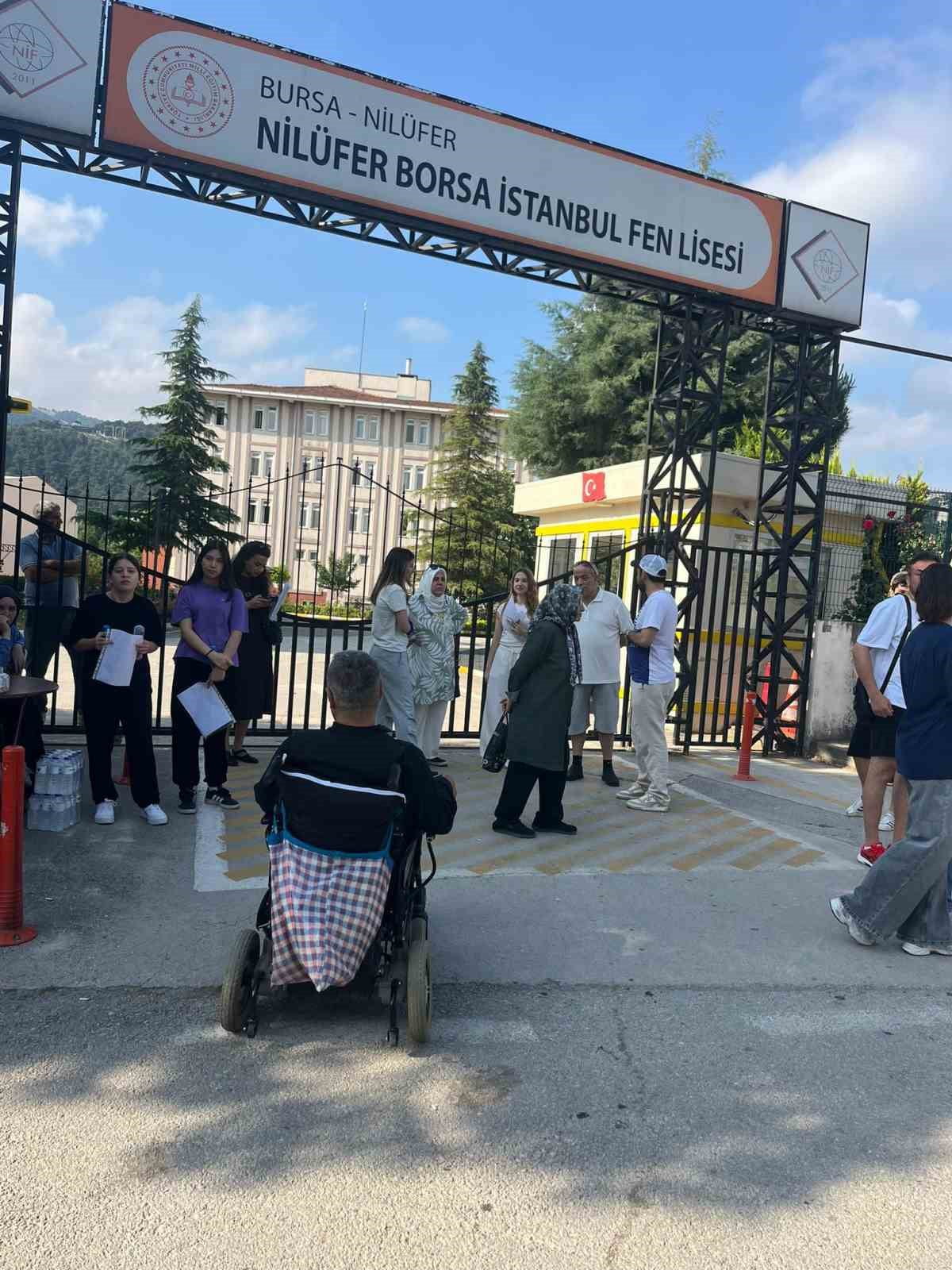 VATANDAŞLARIN İHTİYAÇ DUYDUĞU HER AN YANINDA OLAN BURSA BÜYÜKŞEHİR BELEDİYESİ, ULAŞIM İMKANI...