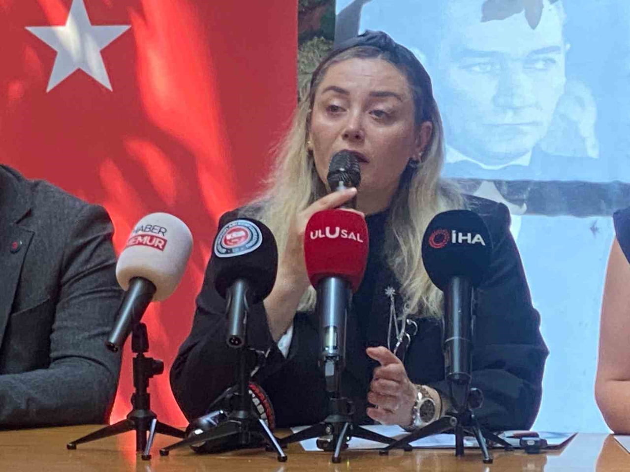 VETERİNER HEKİM-SEN GENEL BAŞKANI ELİF BUDAK MUTLUER