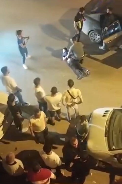 YAKLAŞIK 10 KİLOMETRELİK KOVALAMACANIN ARDINDAN ŞAHIS ÖNÜ KESİLEREK DURDURULDU