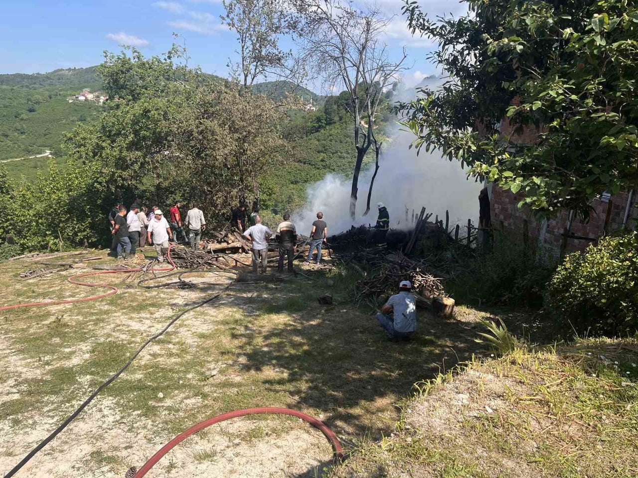 YANGINA MÜDAHALE EDEN EKİPLER