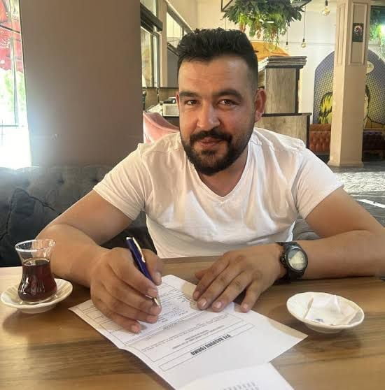 YARALI SÜRÜCÜ EMRE KAR AMBULANSLA HASTANEYE KALDIRILDI. KAR, BURADA YAPILAN TÜM MÜDAHALELERE...