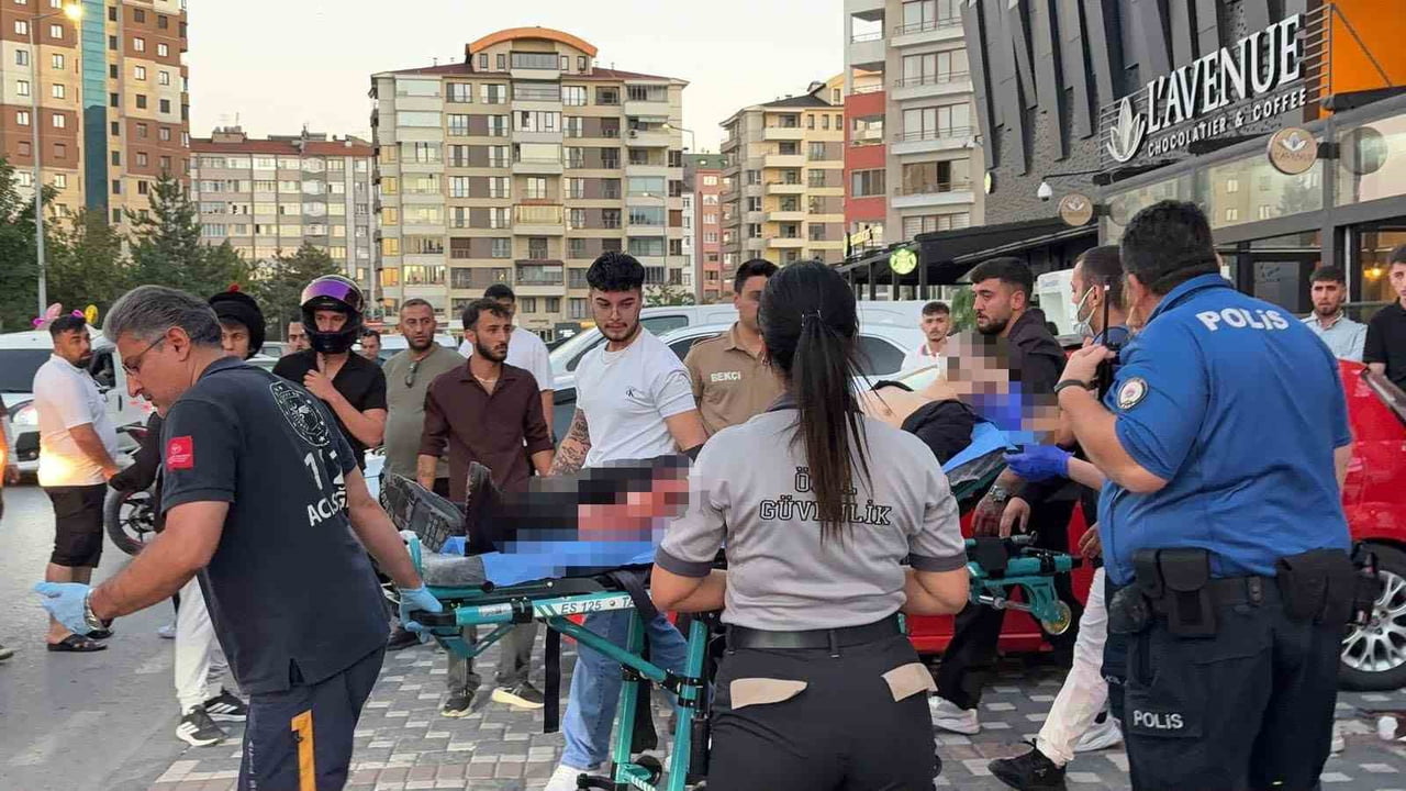 YARALININ AMBULANSA TAŞINMASI