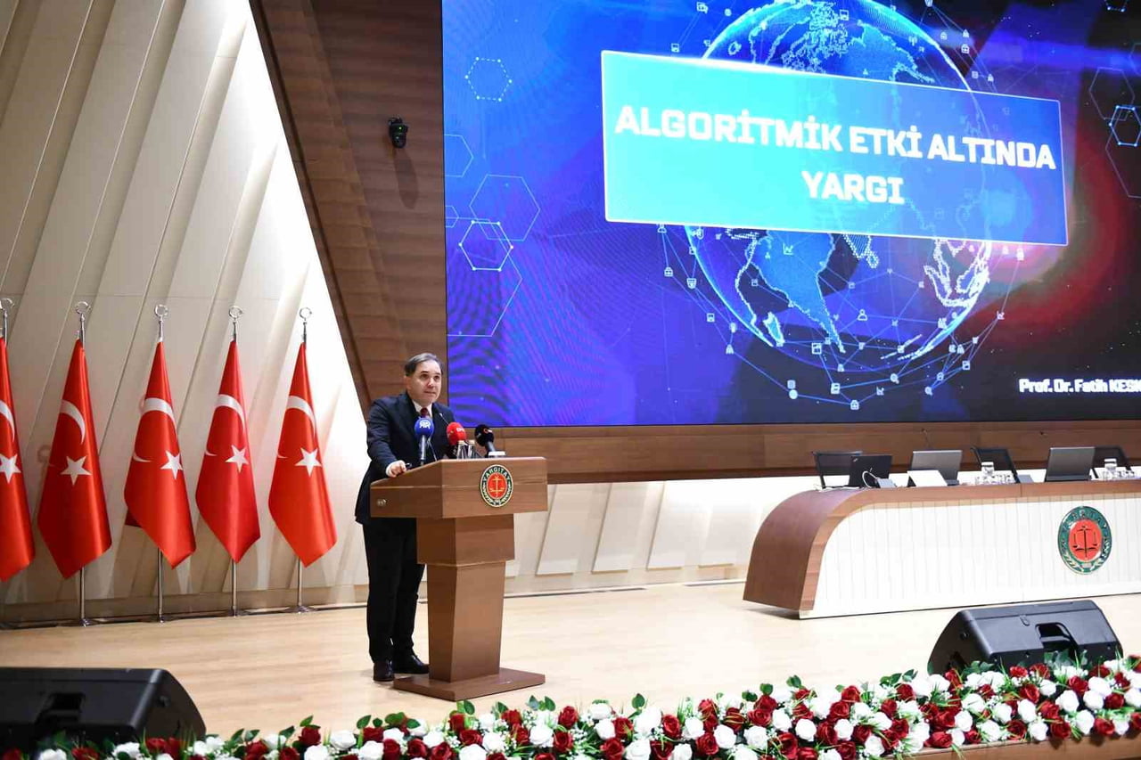 YARGITAY BAŞKANLIĞINCA, YAPAY ZEKA TEKNOLOJİLERİNİN YARGI ALANINDAKİ ‘YAPAY ZEKANIN YARGI ALANINDA...