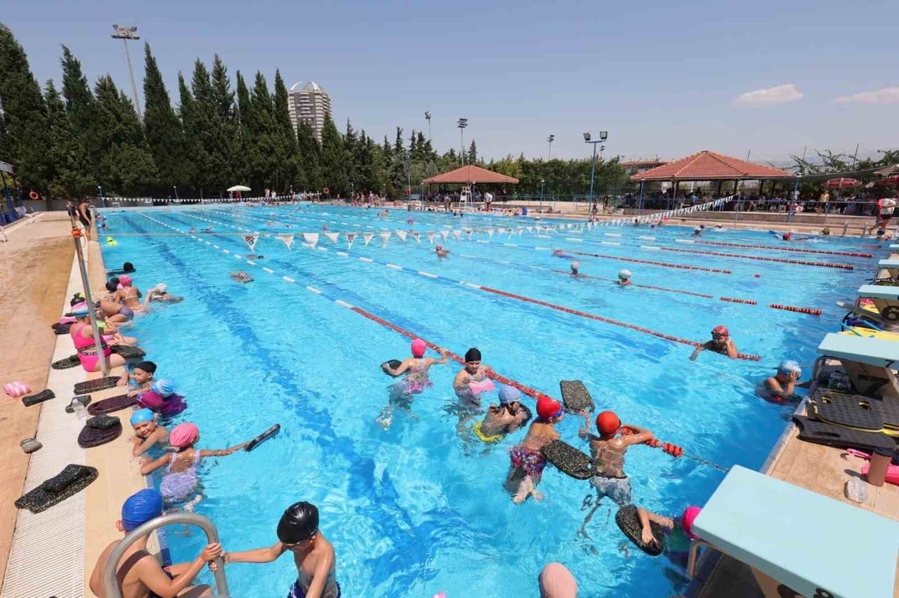 YAZ TATİLİNİN YAKLAŞMASIYLA BİRLİKTE ÇOCUKLARIN SABIRSIZLIKLA BEKLEDİĞİ ÜCRETSİZ GSB SPOR OKULLARI...