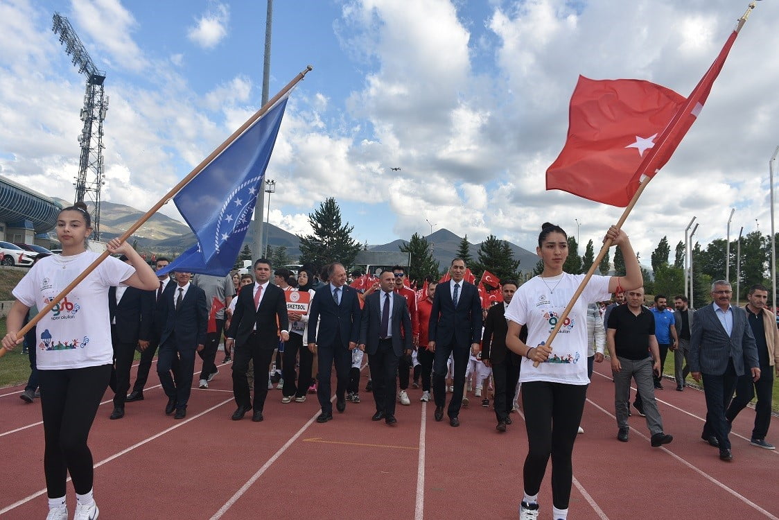 ‘YAZA HAREKETLİ GİRİYORUZ" SLOGANIYLA, GSB ÜCRETSİZ YAZ SPOR OKULLARI VE ENGELSİZ SPOR MERKEZLERİ...