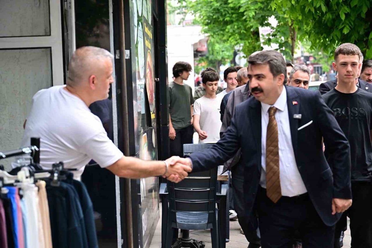 YILDIRIM BELEDİYE BAŞKANI OKTAY YILMAZ, ‘YERİNDE YÖNETİM’ VİZYONUYLA YILDIRIM’I MAHALLE MAHALLE...
