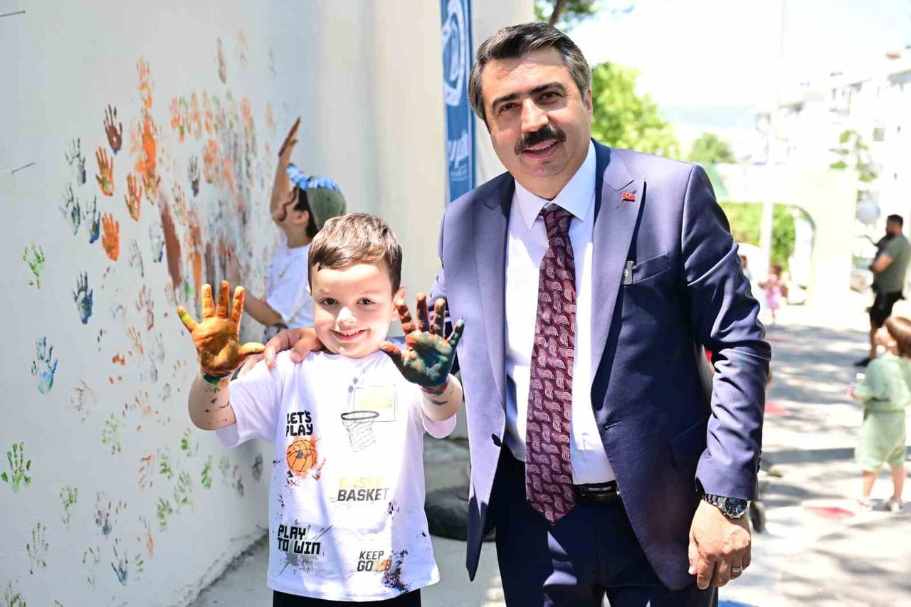 YILDIRIM BELEDİYESİ, ÇOCUKLARIN GÜVENLİ ALANLARDA SOSYALLEŞMELERİNİ VE GELENEKSEL SOKAK KÜLTÜRÜNÜ...
