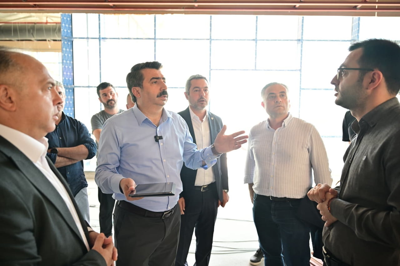 YILDIRIM BELEDİYESİ’NİN İLÇEYE KAZANDIRACAĞI PİREMİR GENÇLİK VE SPOR MERKEZİ’NDEKİ İNŞAAT...