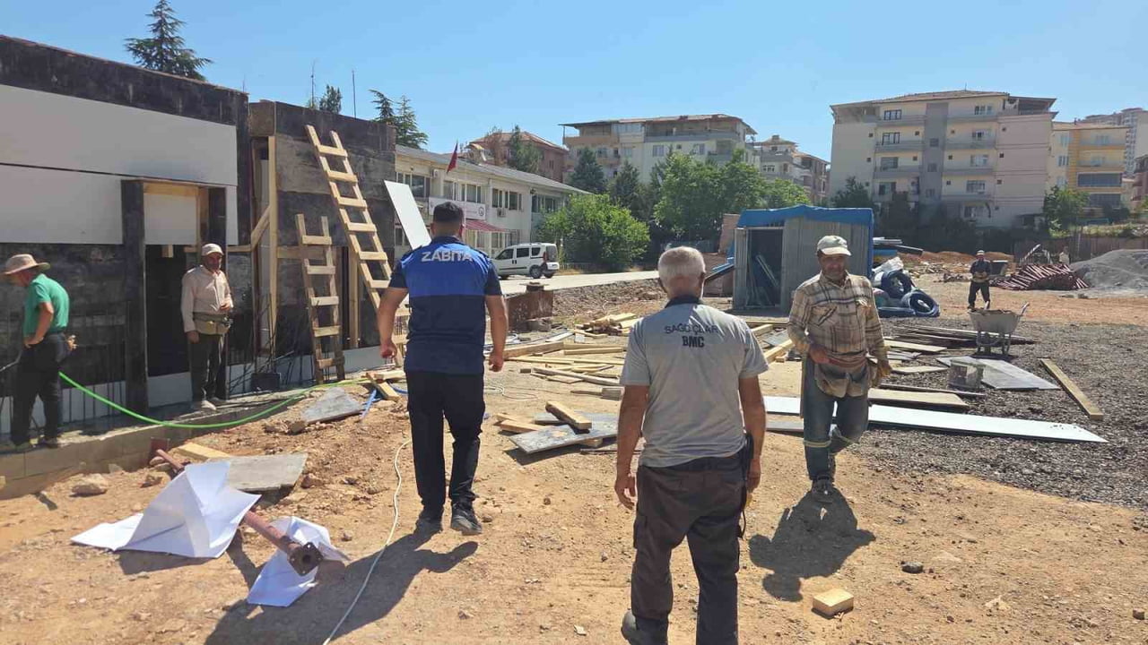 YKS GÜNÜNDE BATTALGAZİ ZABITASI SAHADAYDI