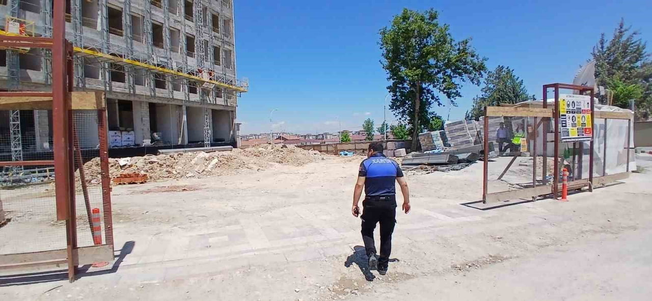 YKS GÜNÜNDE BATTALGAZİ ZABITASI SAHADAYDI