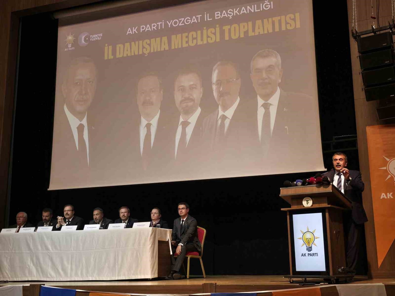 YOZGAT’TAKİ PROGRAMLARI ÇERÇEVESİNDE GENİŞLETİLMİŞ İL DANIŞMA MECLİSİ TOPLANTISI’NA KATILAN MİLLİ...