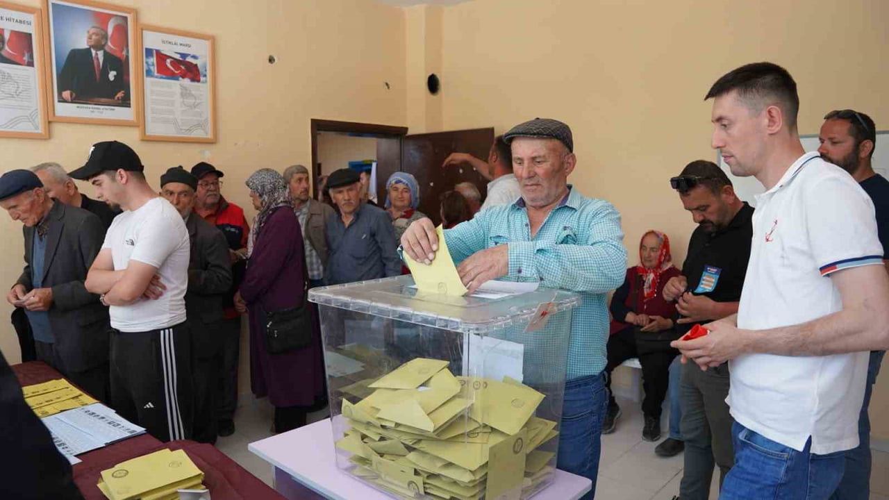 YÜKSEK SEÇİM KURULU’NUN KARARIYLA BELDE STATÜSÜ KAZANAN TOKAT’IN 4 YERLEŞİM YERİNDE...