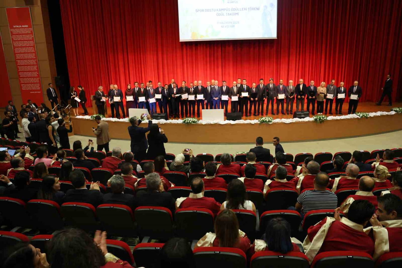 YÜKSEKÖĞRETİM KURULU (YÖK) TARAFINDAN HAYATA GEÇİRİLEN SPOR DOSTU KAMPÜS PROGRAMI KAPSAMINDA...