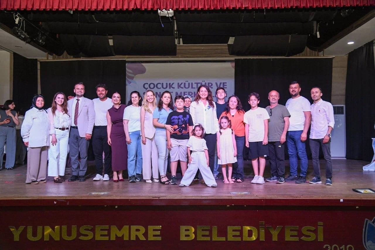 YUNUSEMRE BELEDİYESİ ÇOCUK KÜLTÜR VE SANAT MERKEZLERİ’NDE EĞİTİM GÖREN 450 MİNİK ÖĞRENCİ, YIL...