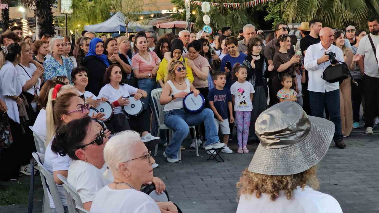 ZONGULDAK'IN DÜŞMAN İŞGALİNDEN KURTULUŞUNUN 105. YIL DÖNÜMÜ ETKİNLİKLERİ KAPSAMINDA, 55 KADINDAN...