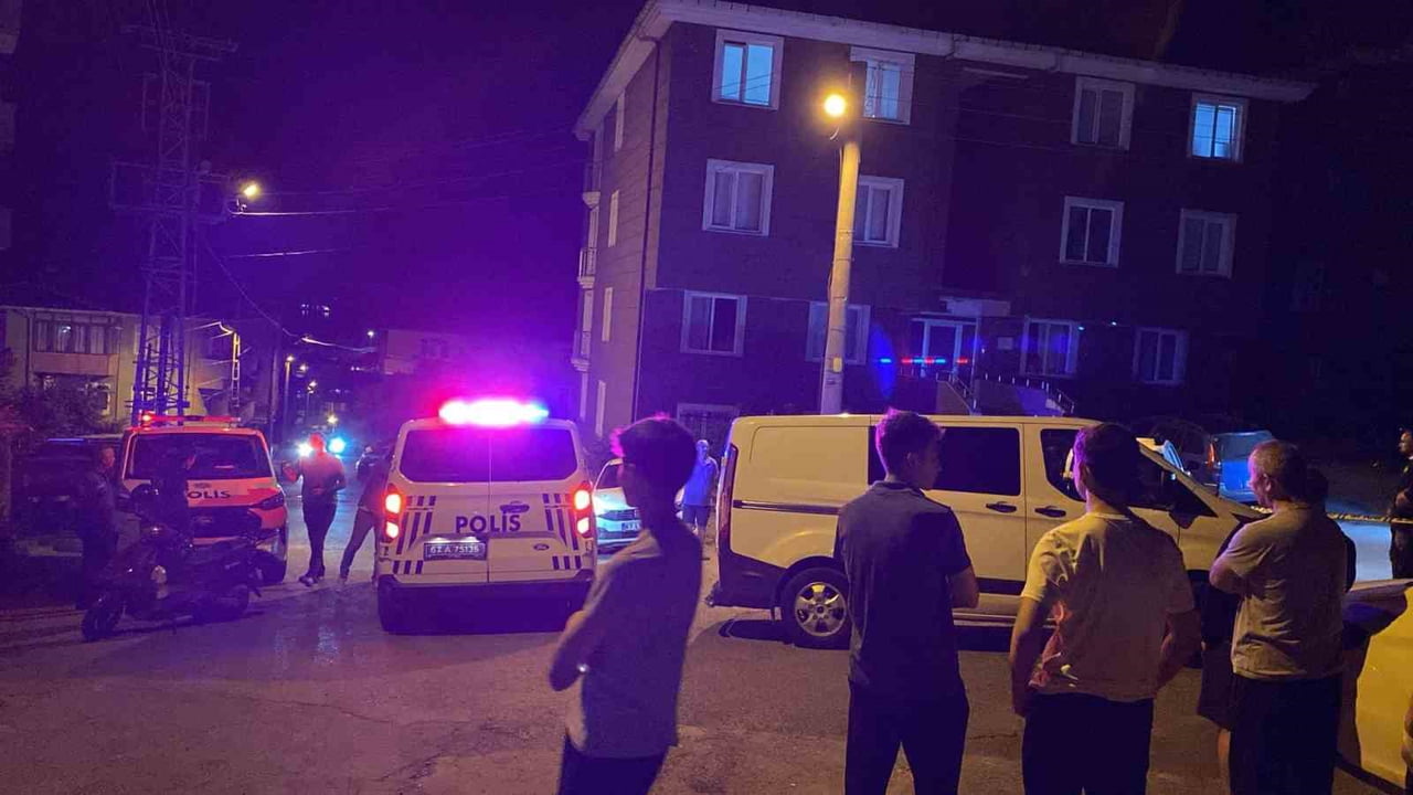 ZONGULDAK'IN KARADENİZ EREĞLİ İLÇESİNDE BİR KİŞİYE SİLAHLI SALDIRI GİRİŞİMİNDE BULUNAN...