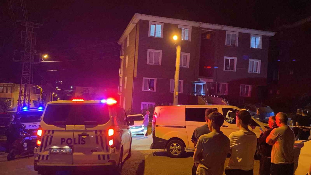 ZONGULDAK'IN KARADENİZ EREĞLİ İLÇESİNDE BİR KİŞİYE SİLAHLI SALDIRI GİRİŞİMİNDE BULUNAN...