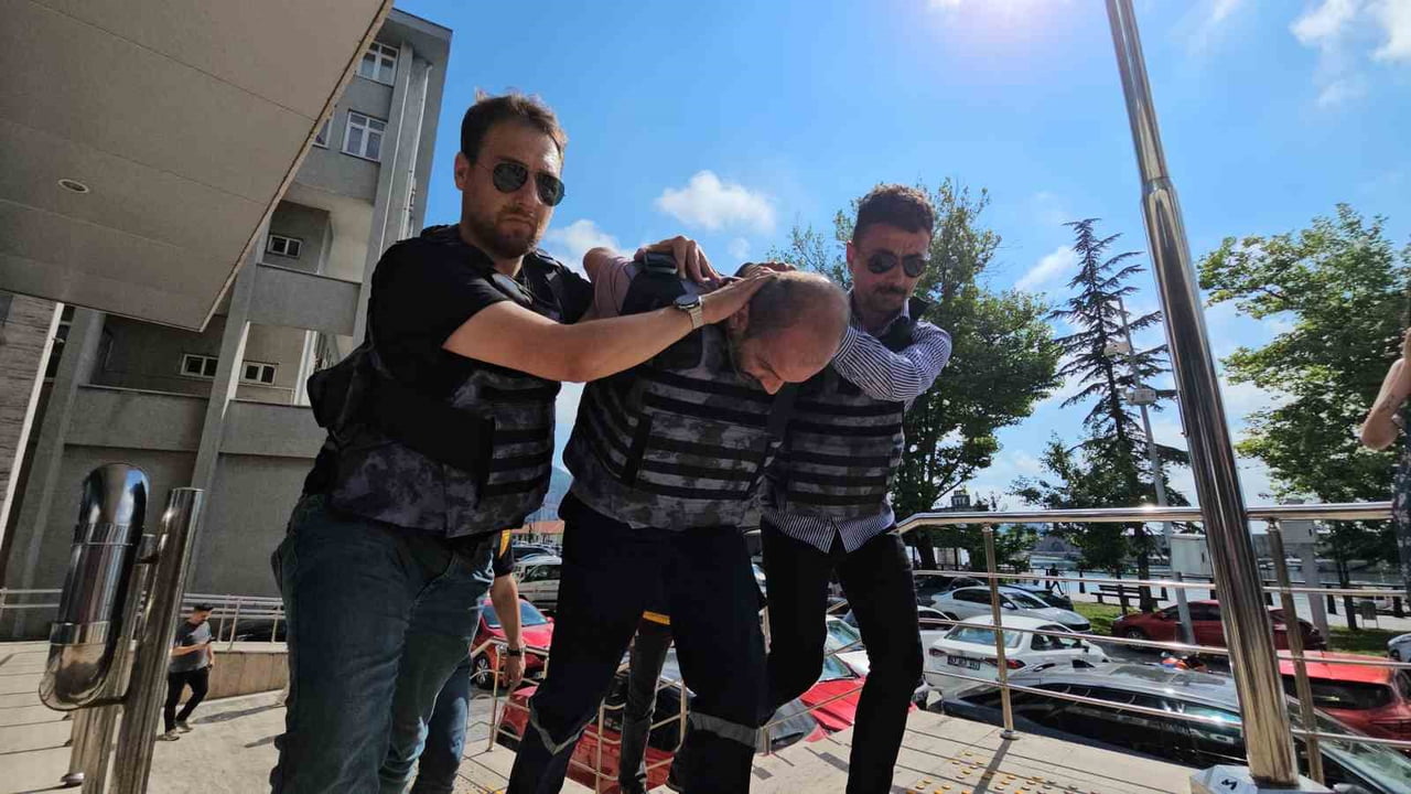 ZONGULDAK'TA BİRLİKTE ALKOL ALDIĞI ARKADAŞI 40 YAŞINDAKİ ARSLAN ARSLANBAKİ’NİN ÖLÜMÜNE NEDEN OLAN...