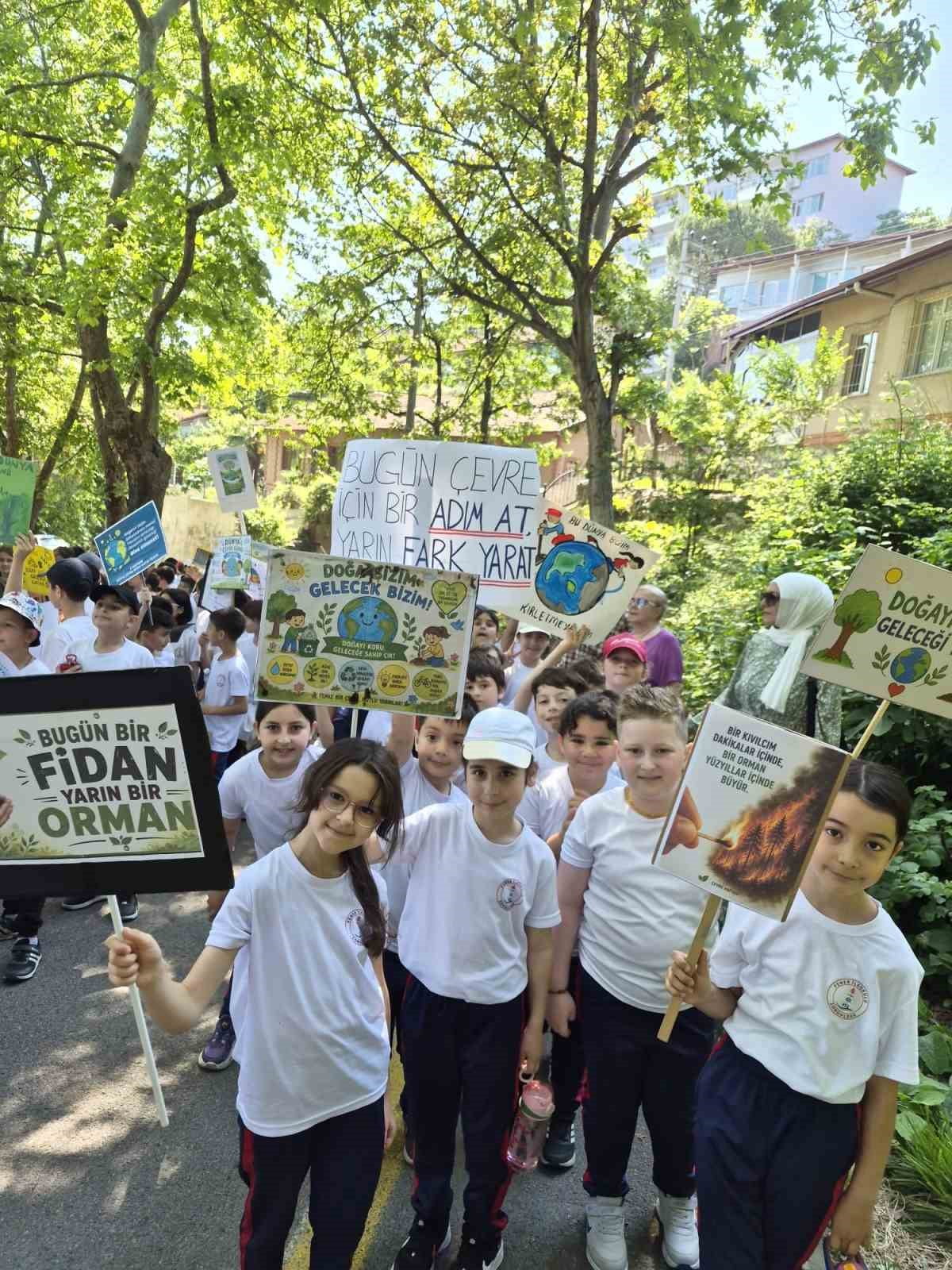 ZONGULDAK(İHA)-5 HAZİRAN DÜNYA ÇEVRE GÜNÜ ETKİNLİKLERİ ÇERÇEVESİNDE, ÇOCUKLARA ÇEVRE BİLİNCİNİ...