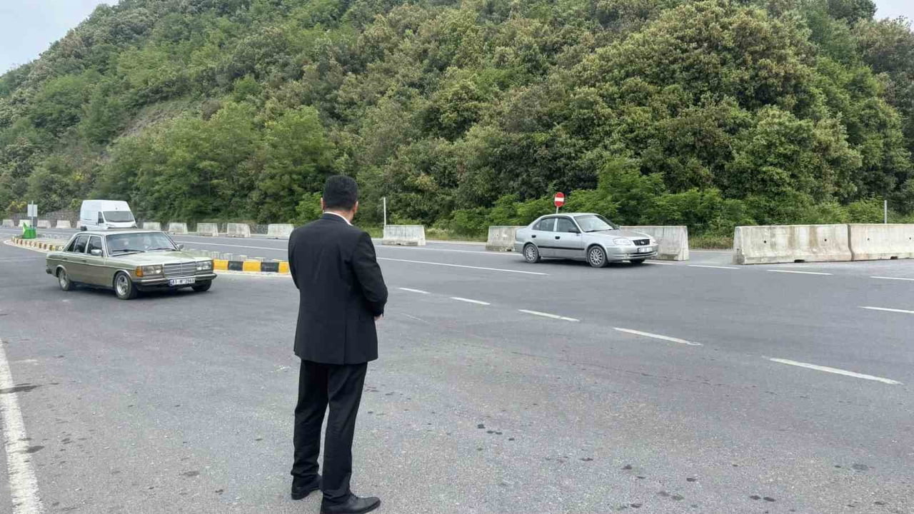 ZONGULDAK (İHA) - ZONGULDAK’IN ALAPLI İLÇESİNDE SIK SIK TRAFİK KAZALARIYLA GÜNDEME GELEN VE...