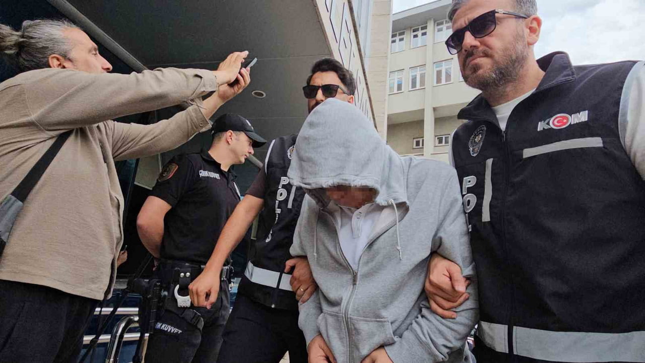 ZONGULDAK MERKEZLİ BEŞ FARKLI BÖLGEDE DÜZENLENEN RÜŞVET VE YASA DIŞI KÜRTAJ OPERASYONUNDA ADLİYEYE...