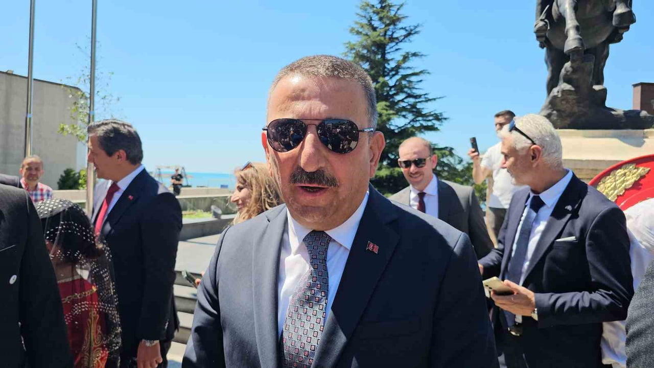 ZONGULDAK VALİSİ OSMAN HACIBEKTAŞOĞLU, ZONGULDAK'IN DÜŞMAN İŞGALİNDEN KURTULUŞUNUN YIL DÖNÜMÜNDE...
