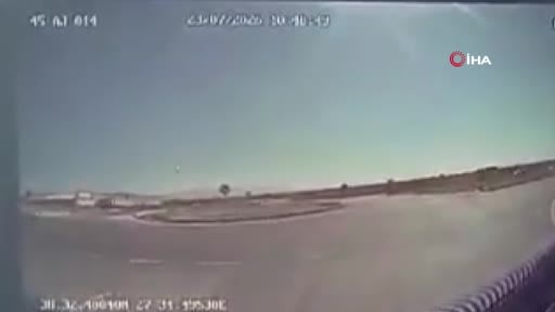 1 kişinin öldüğü 11 kişinin yaralandığı kazanın araç içi kamera görüntüleri ortaya...