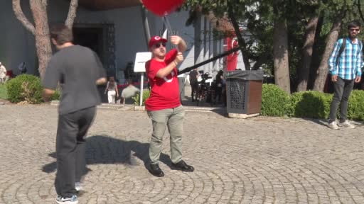 15 Temmuz'un 10'uncu yılında Şehitler Makamı'na ziyaretçi akını: "İslamda ölüm ve cuma dışında...