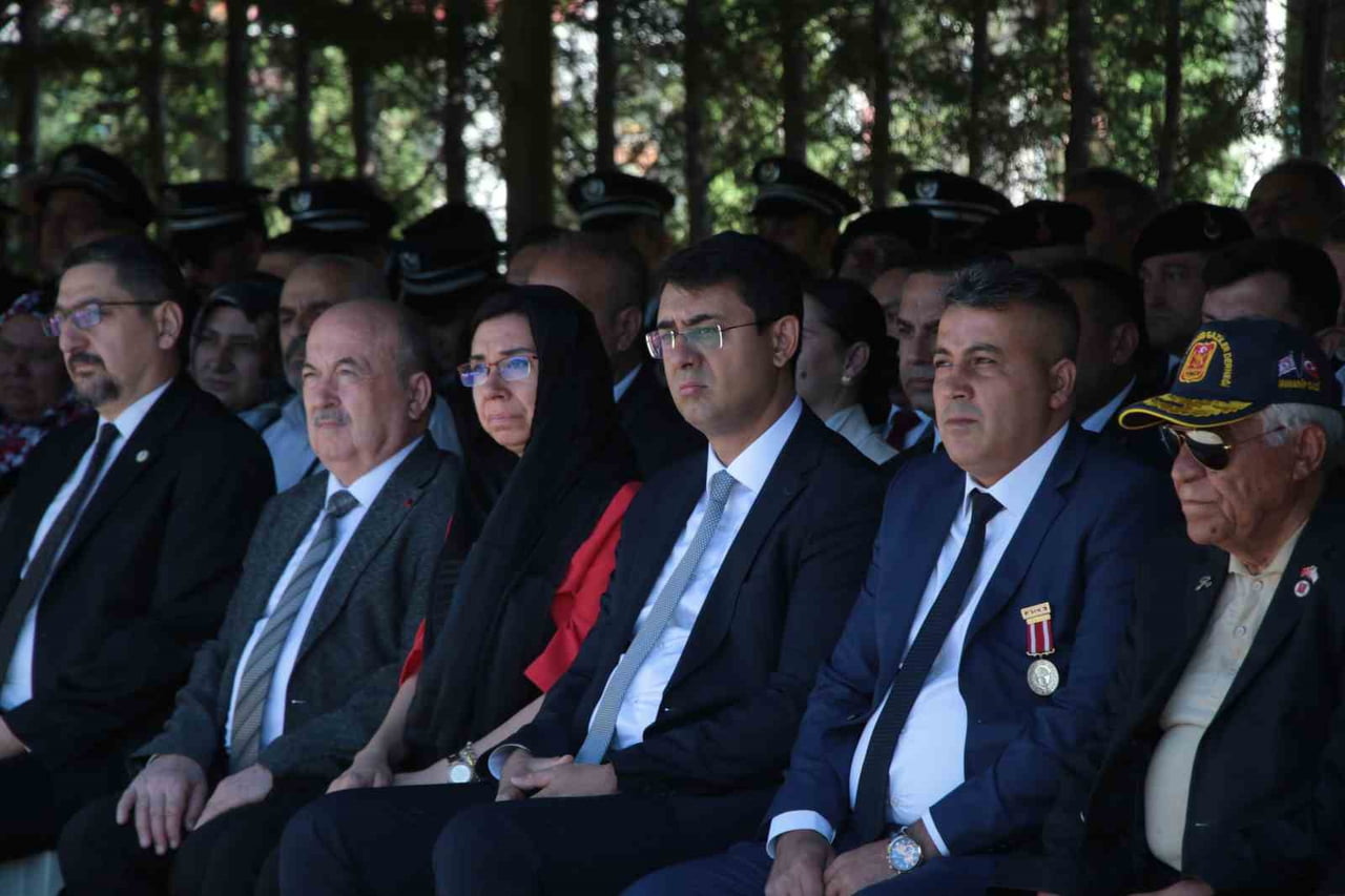 15 TEMMUZ 2016 GECESİ FETULLAHÇI TERÖR ÖRGÜTÜ MENSUPLARINCA GERÇEKLEŞTİRİLMEK İSTENEN HAİN DARBE...