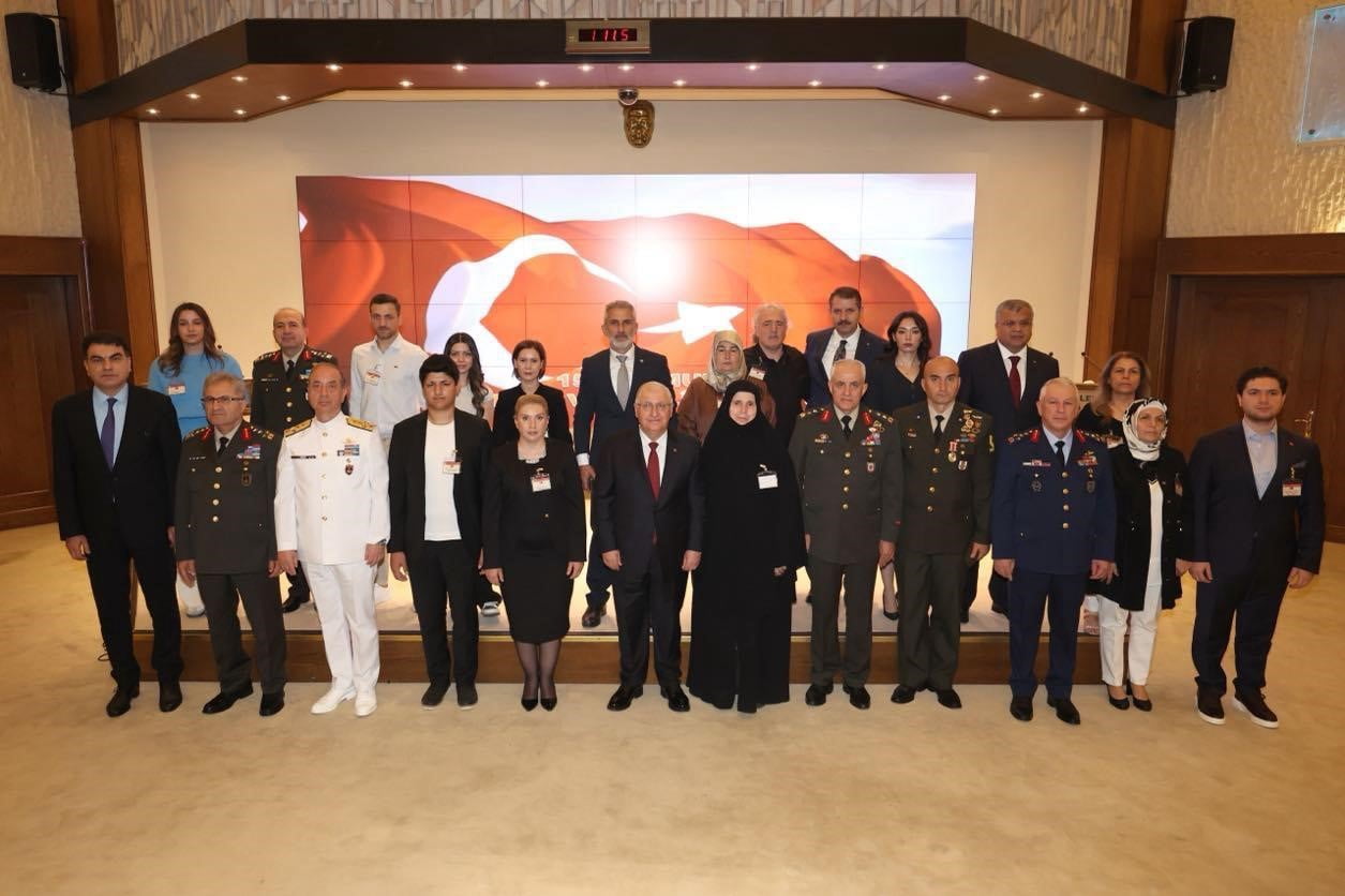 15 TEMMUZ DEMOKRASİ VE MİLLÎ BİRLİK GÜNÜ DOLAYISIYLA MİLLÎ SAVUNMA BAKANLIĞINDA TÖREN...