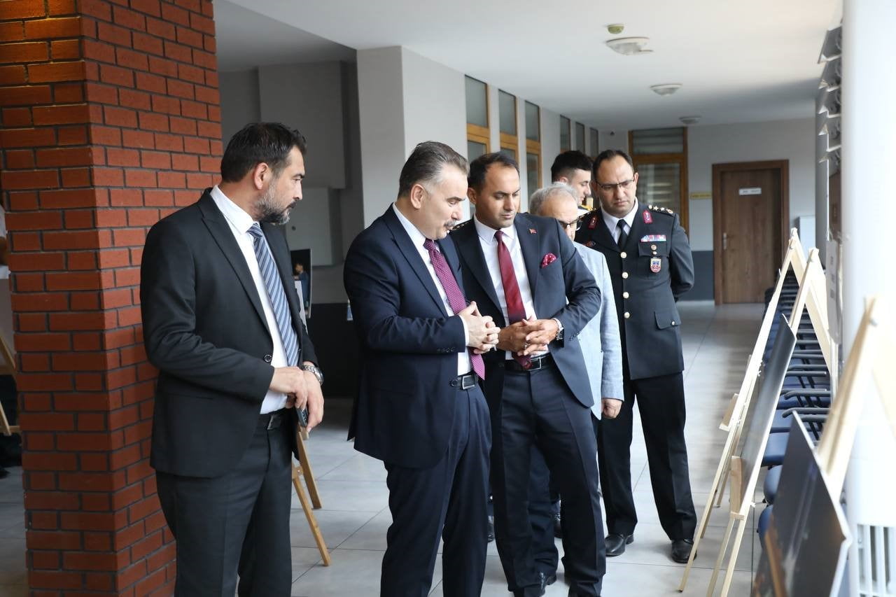 15 TEMMUZ DEMOKRASİ VE MİLLİ BİRLİK GÜNÜ ETKİNLİKLERİ KAPSAMINDA EDREMİT’TE "İRADE BİZİM, ZAFER...