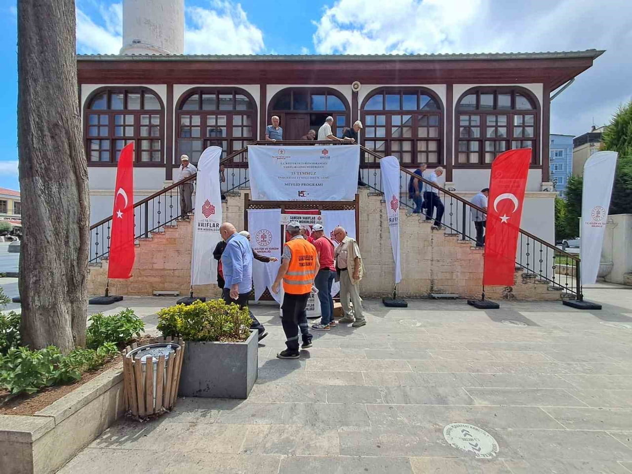 15 TEMMUZ DEMOKRASİ VE MİLLÎ BİRLİK GÜNÜ KAPSAMINDA SAMSUN, ORDU VE SİNOP’TAKİ TARİHİ CAMİLERDE...