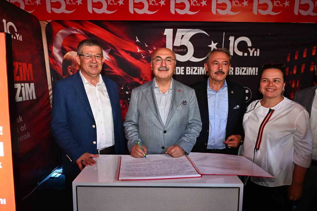 15 TEMMUZ DEMOKRASİ VE MİLLÎ BİRLİK GÜNÜ’NÜN 10. YILI KAPSAMINDA DENİZLİ’DE KURULAN ANMA ÇADIRI...
