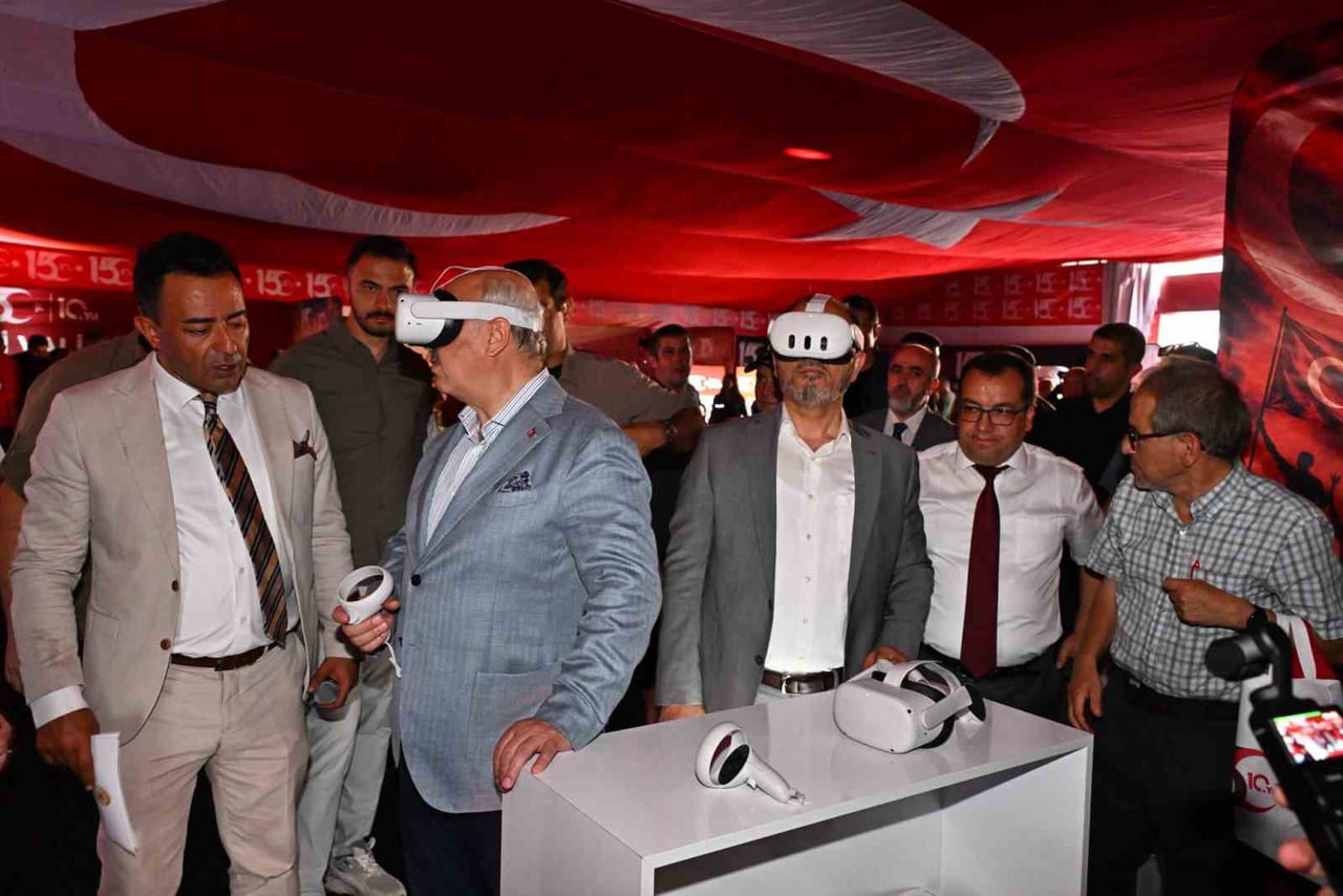 15 TEMMUZ DEMOKRASİ VE MİLLÎ BİRLİK GÜNÜ’NÜN 10. YILI KAPSAMINDA DENİZLİ’DE KURULAN ANMA ÇADIRI...