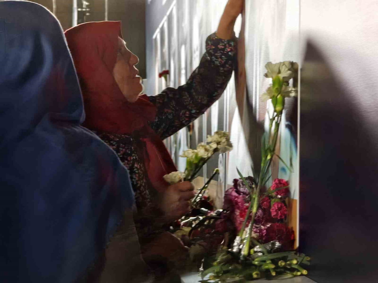 15 TEMMUZ ŞEHİDİ HALİL IŞILAR'IN ANNESİ HÜLYA IŞILAR, "BEN EVLATSIZ YAŞARIM AMA VATANSIZ...