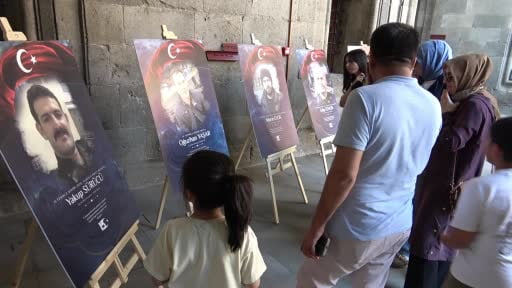15 Temmuz şehidi oğlu için "Oğul" şiiri yazdı