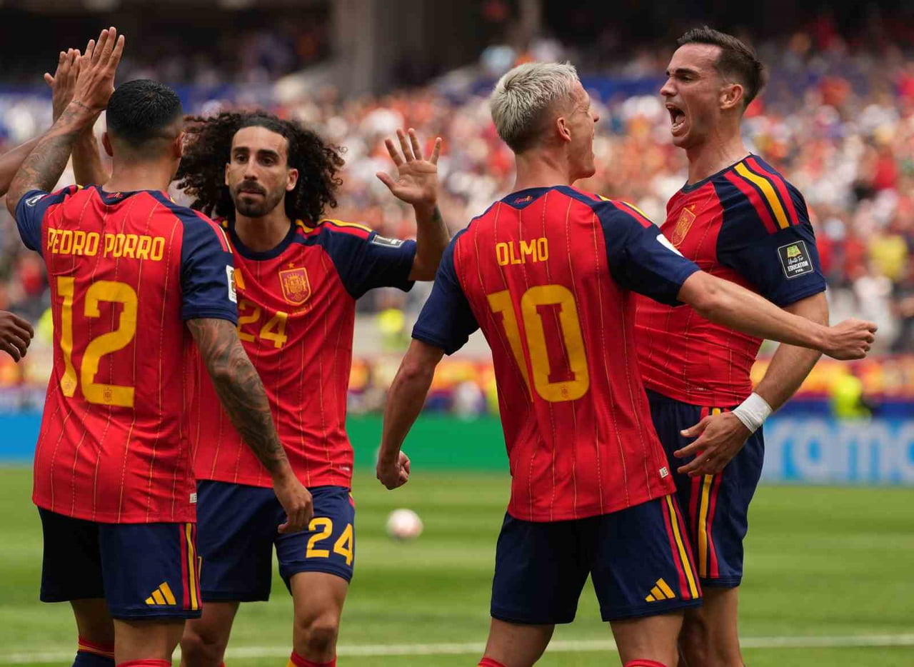 2026 FIFA DÜNYA KUPASINDA ŞAMPİYONLUĞA ULAŞAN İSPANYA, FIFA SIRALAMASINDA DA ZİRVEYE...