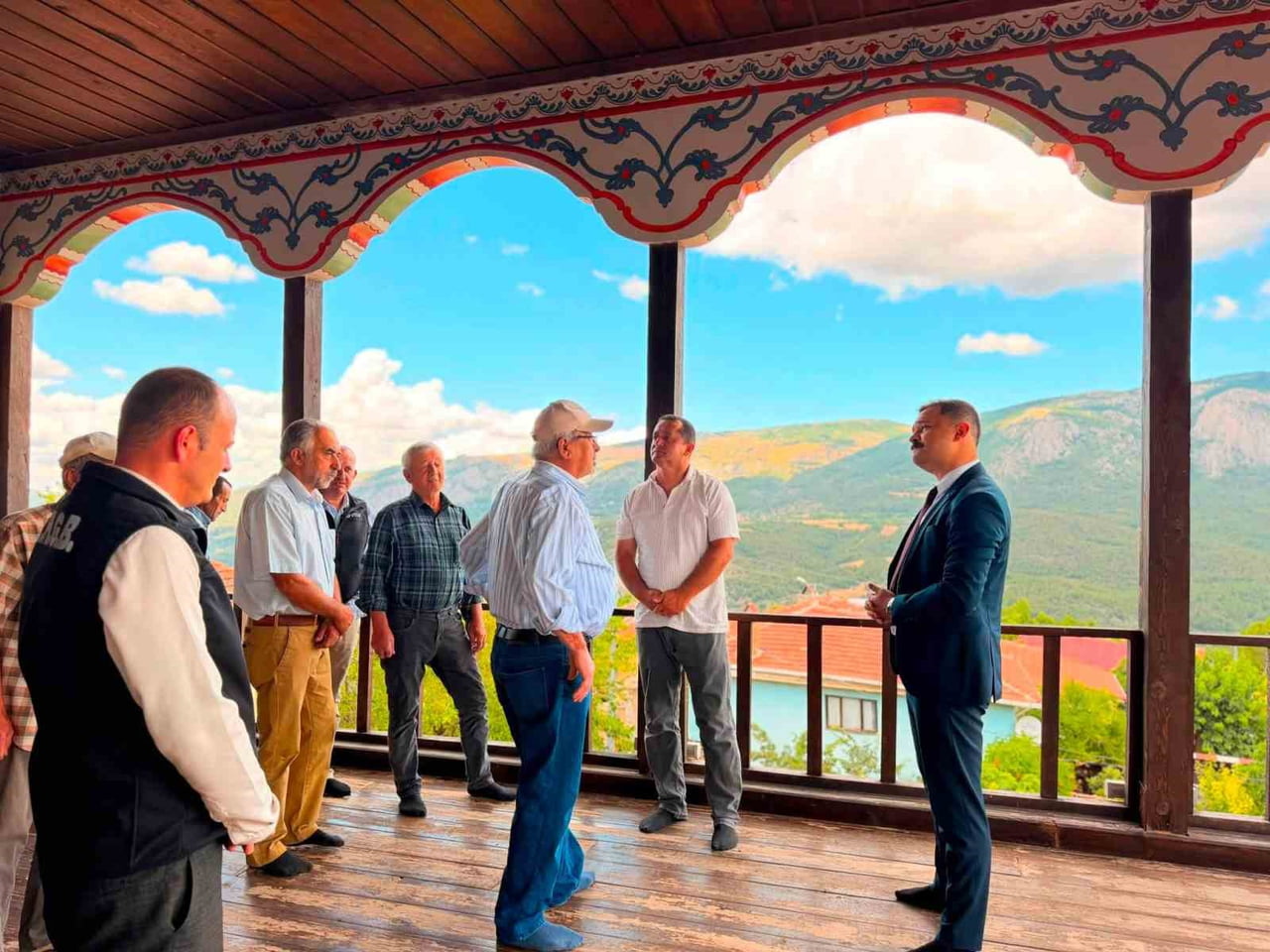 250 YILLIK ÇİVİSİZ CAMİDE İNCELEME